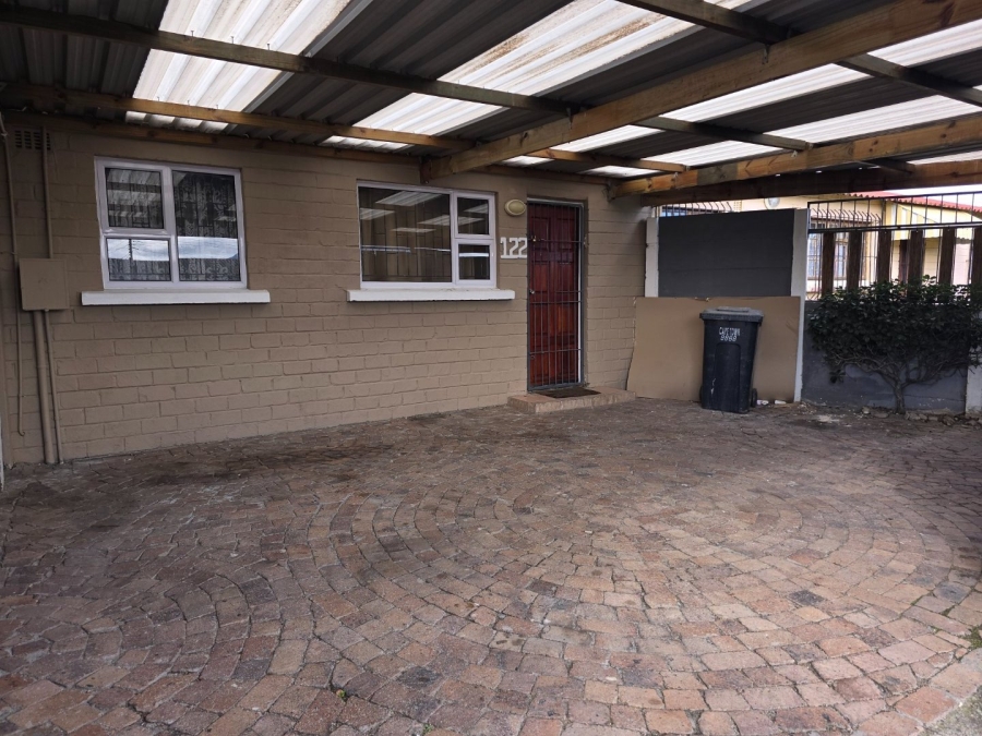 3 Bedroom Property for Sale in Steenberg Western Cape